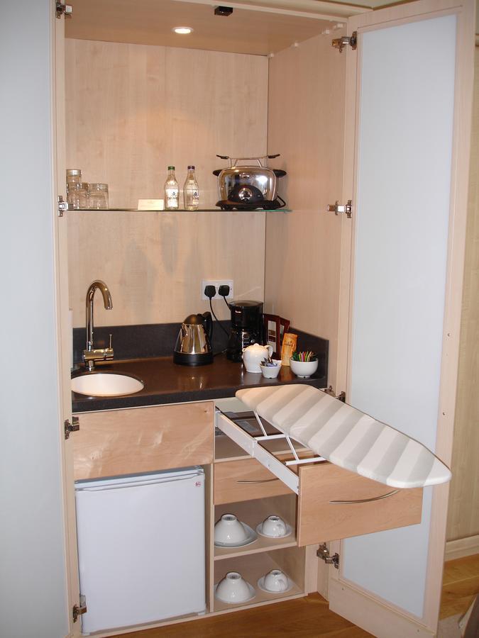 The Kinmel Arms Hotel Абергели Екстериор снимка