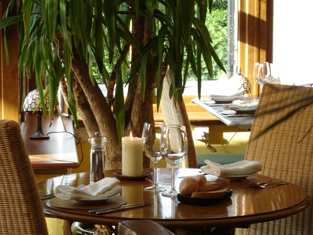 The Kinmel Arms Hotel Абергели Екстериор снимка