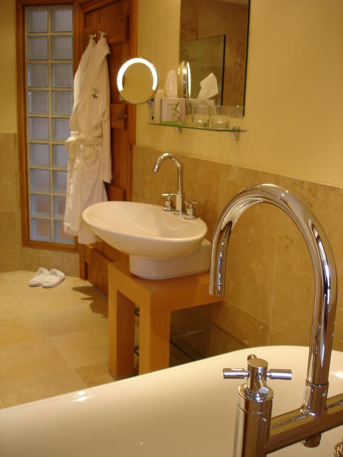 The Kinmel Arms Hotel Абергели Стая снимка